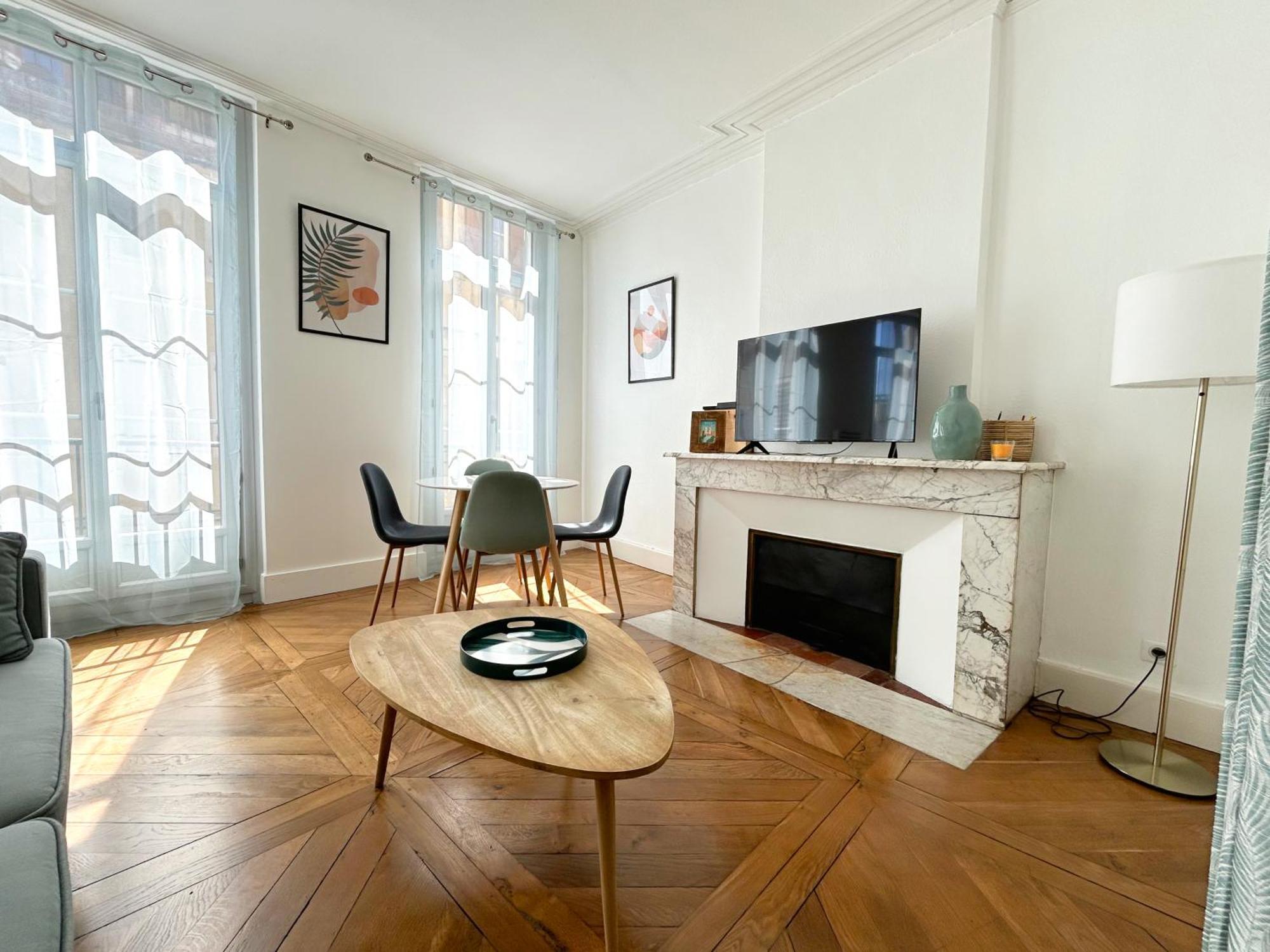 Maria - Centre Historique - Parking Prive Apartment Ош Екстериор снимка